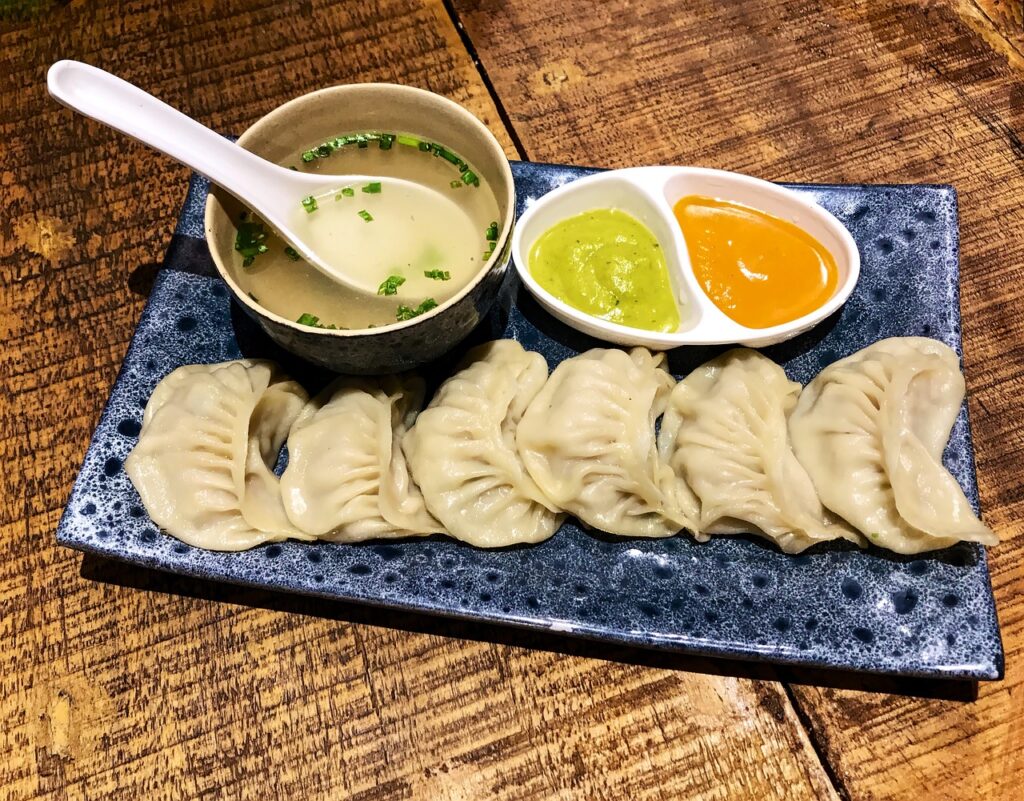 momos 6749181 1280