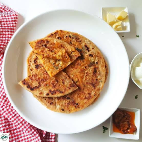 aloo Paratha 1